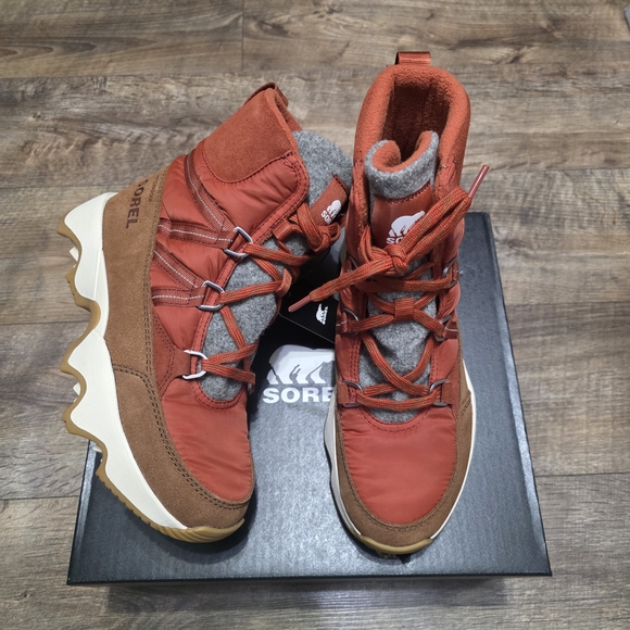 Sorel Red and Brown Winter Boots